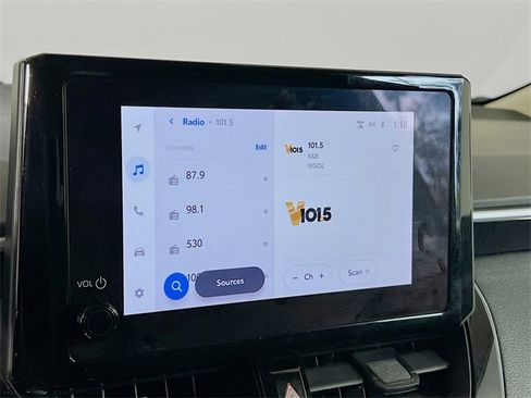 Used 2024 Toyota Corolla LE image 12