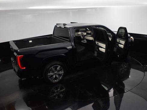 Used 2024 Toyota Tundra Capstone image 39