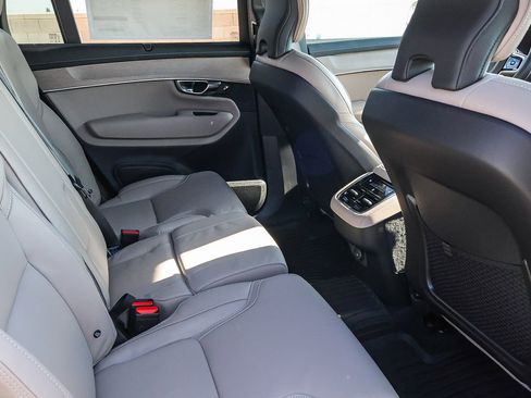 New 2026 Volvo XC90 B6 Ultra w/ Protection Package image 20