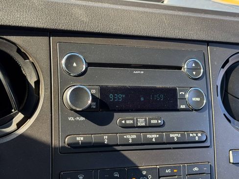 Used 2016 Ford F550 4x4 Regular Cab Super Duty w/ Power Equipment Group image 35