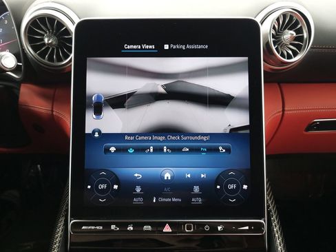 Used 2023 Mercedes-Benz SL 63 AMG 4MATIC w/ Driver Assistance Package image 21