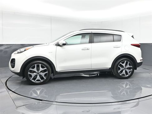 Used 2018 Kia Sportage SX image 8