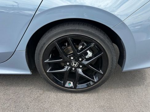 Used 2023 Honda Civic Sport image 9