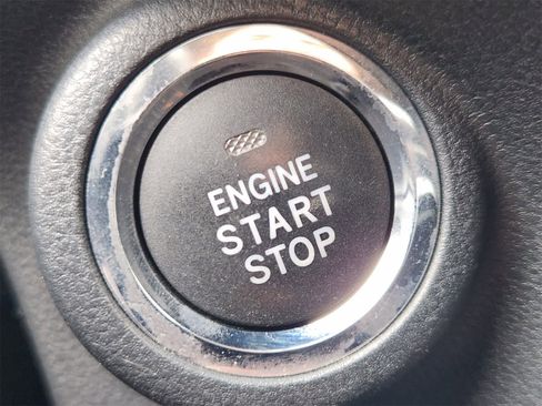 Used 2019 Subaru Crosstrek 2.0i Limited w/ Moonroof Package w/Navigation image 22