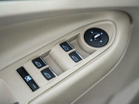 Used 2015 Ford Escape Titanium image 36