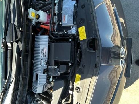 Used 2012 Toyota Prius image 27