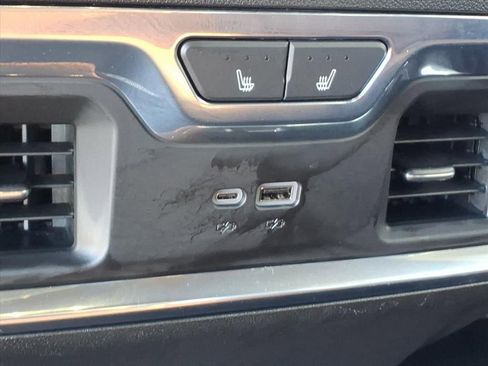 Used 2025 GMC Sierra 1500 Denali Ultimate image 14