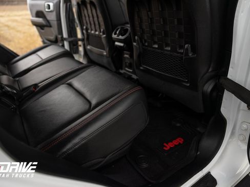 Used 2020 Jeep Gladiator Rubicon image 24
