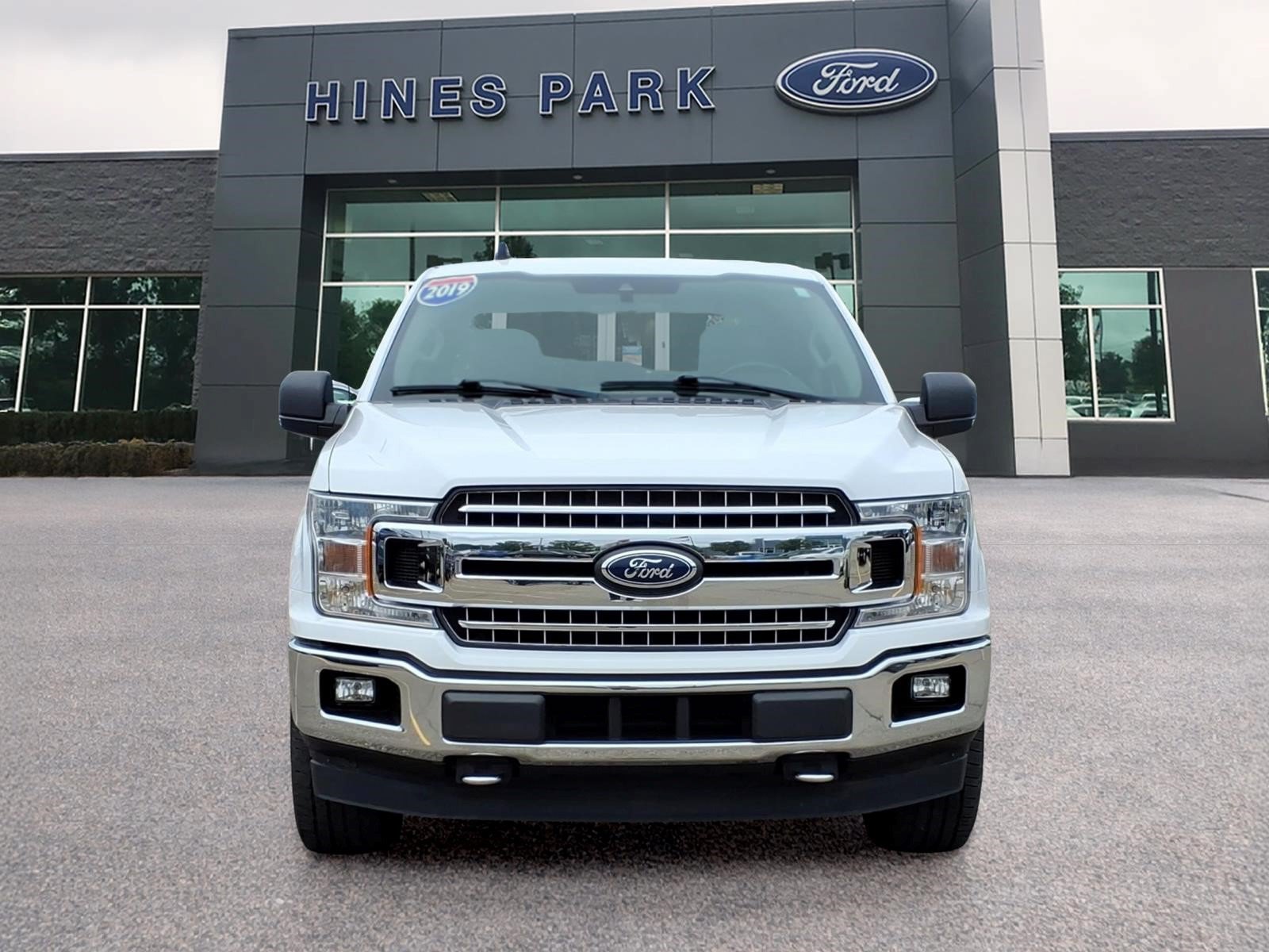 Used 2019 Ford F150 XLT w/ Equipment Group 302A Luxury AWD/4WD image 2