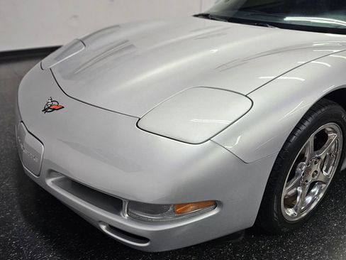 Used 2002 Chevrolet Corvette Coupe w/ Preferred Equipment Group2 image 6