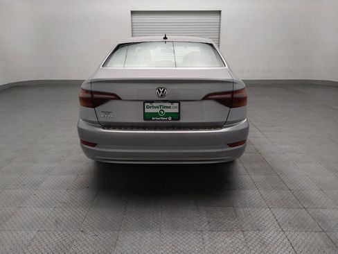 Used 2019 Volkswagen Jetta SE w/ Cold Weather Package FWD image 7