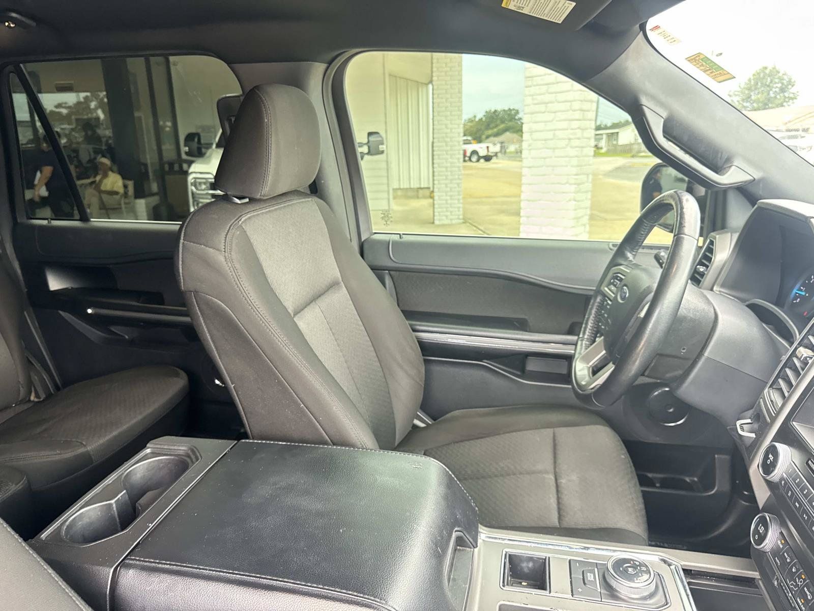 Used 2021 Ford Expedition Max XLT w/ Cargo Package RWD image 9