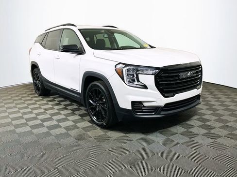 Used 2023 GMC Terrain SLE w/ Driver Convenience Package FWD image 1