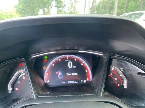 Used 2020 Honda Civic Sport image 10