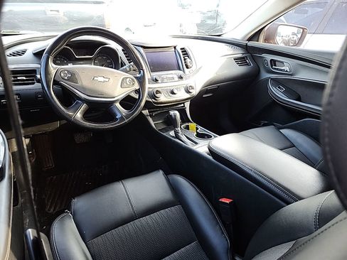 Used 2018 Chevrolet Impala LT image 9