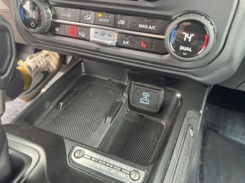 Used 2025 Ford Bronco Outer Banks AWD/4WD image 20