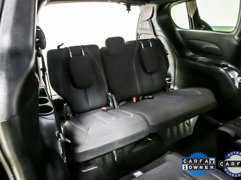 Used 2022 Chrysler Pacifica Touring image 34