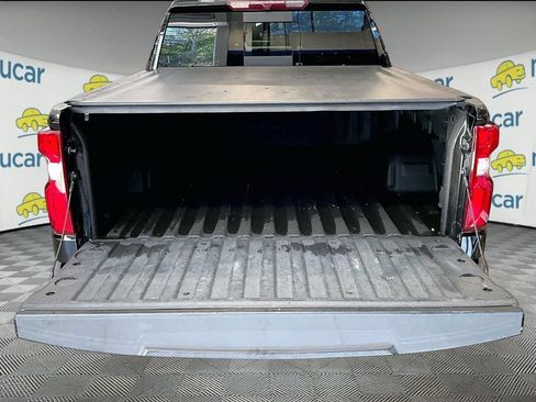 Used 2022 Chevrolet Silverado 1500 High Country w/ High Country Premium Package AWD/4WD image 32