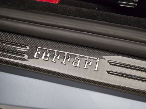 Used 2023 Ferrari Portofino M RWD image 36