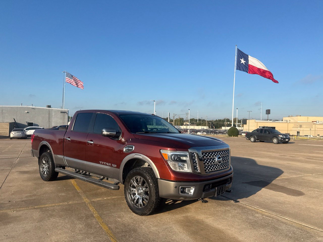 Used 2019 Nissan Titan Platinum Reserve w/ Platinum Utility Package AWD/4WD image 1