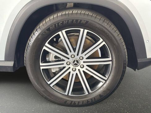 Used 2025 Mercedes-Benz GLE 450 4MATIC w/ Winter Package image 20