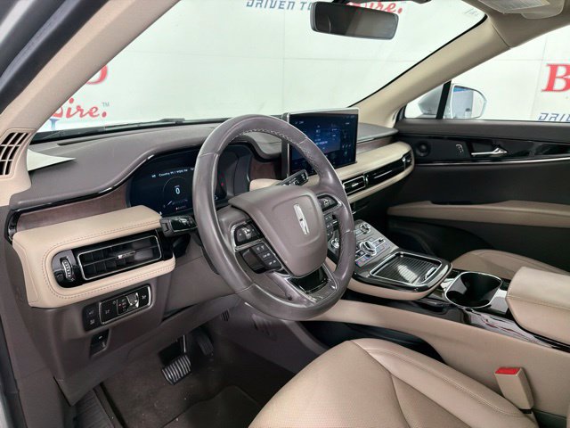 Used 2023 Lincoln Nautilus Reserve w/ Luxury Package AWD/4WD image 19