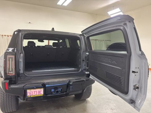 New 2025 GMC Hummer EV 2X AWD/4WD image 32