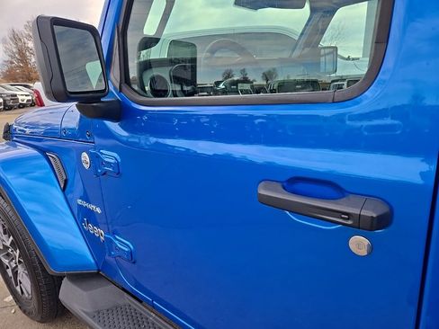 Used 2024 Jeep Wrangler Sahara w/ Technology Group image 29