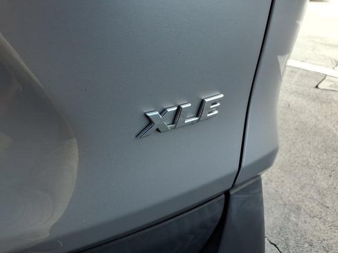 Used 2023 Toyota RAV4 XLE Premium FWD image 9