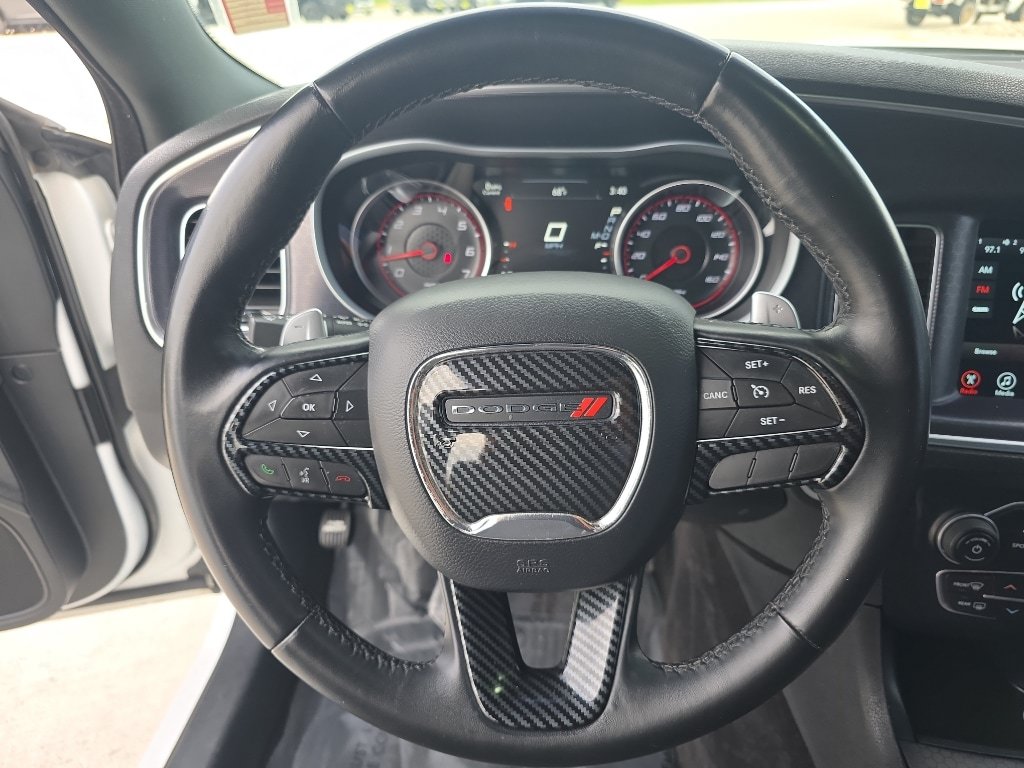 Used 2017 Dodge Charger R/T RWD image 10
