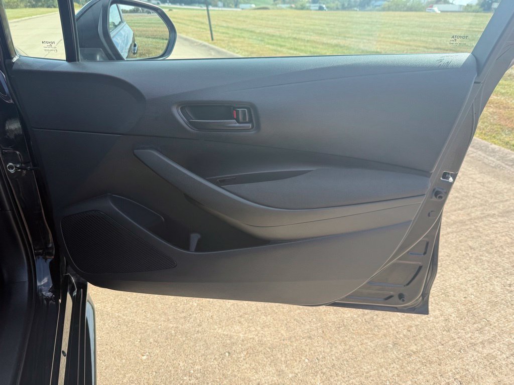 Used 2024 Toyota Corolla LE FWD image 18