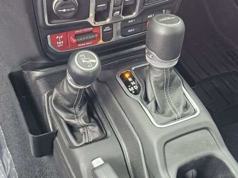 Used 2024 Jeep Gladiator Mojave image 20