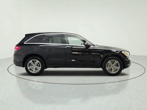 Used 2021 Mercedes-Benz GLC 300 image 4