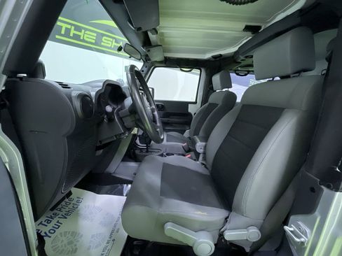 Used 2009 Jeep Wrangler X image 17