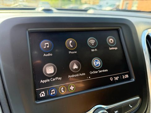 Used 2022 Chevrolet Equinox LS w/ LS Convenience Package FWD image 28