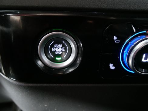 Used 2022 GMC Sierra 1500 SLE AWD/4WD image 30