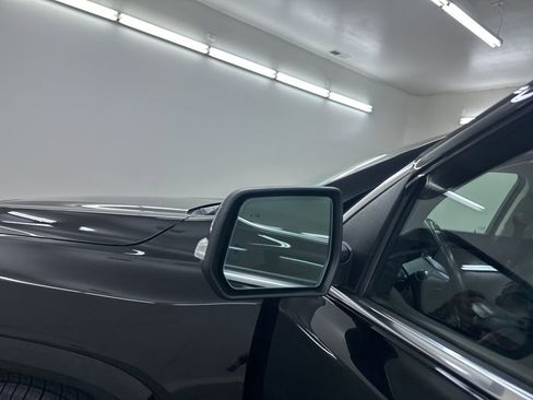 Used 2020 GMC Acadia Denali w/ Denali Ultimate Package image 17