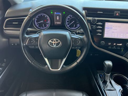 Used 2019 Toyota Camry SE FWD image 15