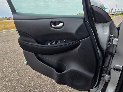 Used 2024 Nissan Leaf SV Plus FWD image 17