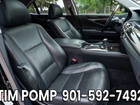Used 2014 Lexus LS 460 w/ Comfort Package RWD image 16