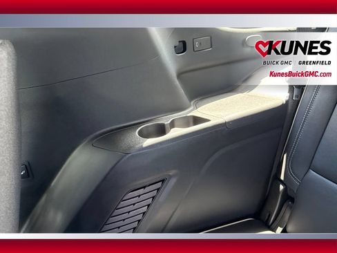 New 2026 GMC Yukon Elevation AWD/4WD image 35