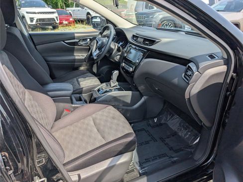 Used 2020 Nissan Rogue Sport SV FWD image 10
