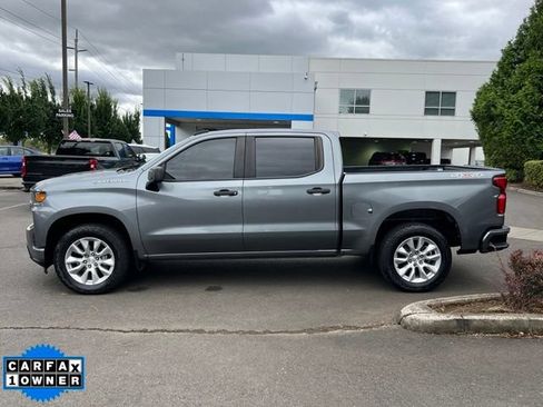 Used 2022 Chevrolet Silverado 1500 Custom w/ Safety Confidence Package AWD/4WD image 4