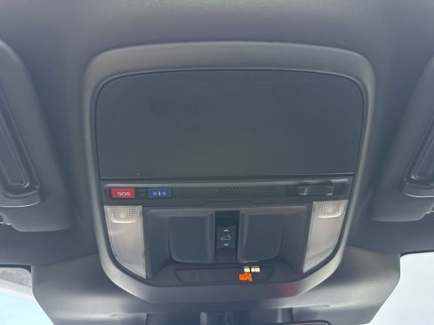 Used 2025 Subaru Forester Premium AWD/4WD image 33
