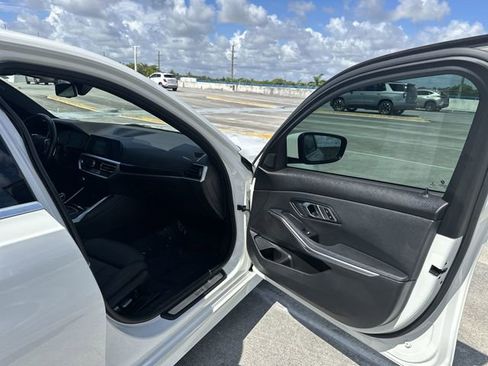 Used 2021 BMW 330i Sedan w/ Convenience Package RWD image 23