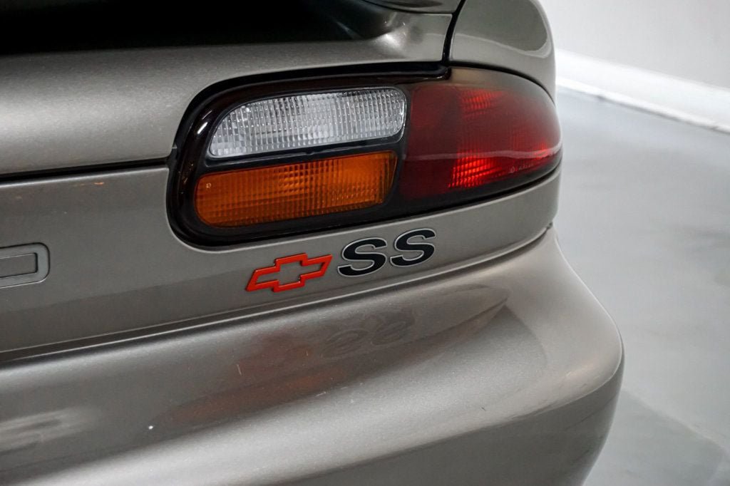 Used 2002 Chevrolet Camaro Z28 w/ SS Performance/Appearance Pkg RWD image 41