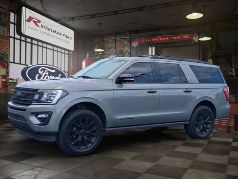 Used 2019 Ford Expedition Max Platinum AWD/4WD image 23