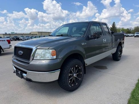 Used 2006 Ford F150 XLT AWD/4WD image 1