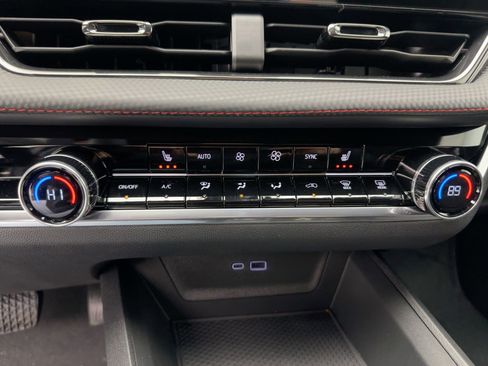 New 2026 Chevrolet Equinox RS w/ LPO, Floor Liner Package image 25