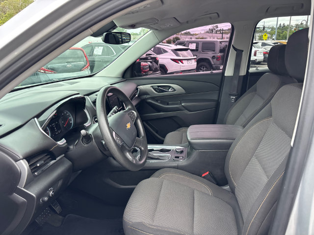 Used 2020 Chevrolet Traverse LS AWD/4WD image 2